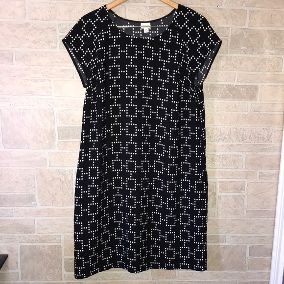 Merona Dresses & Skirts - Merona Black and White short sleeve Dress